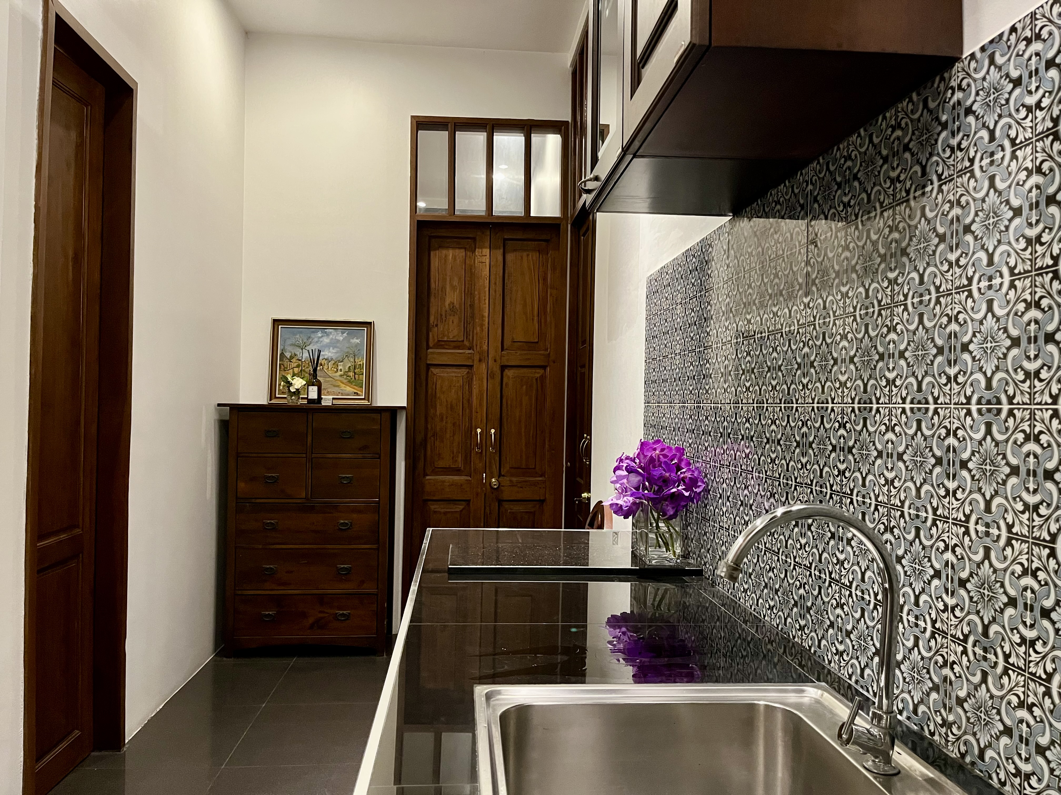 Mountain Suite - Image 9